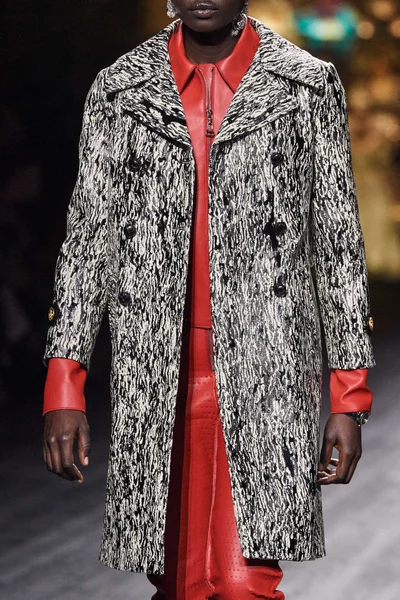Look 62